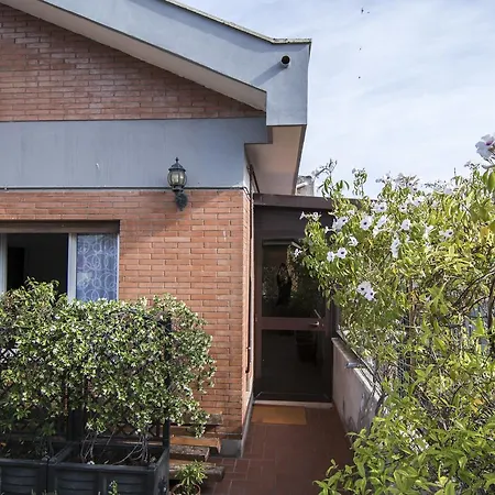 La Voliera Bed & Breakfast
