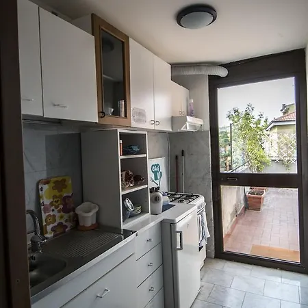 La Voliera Bed & Breakfast 2*